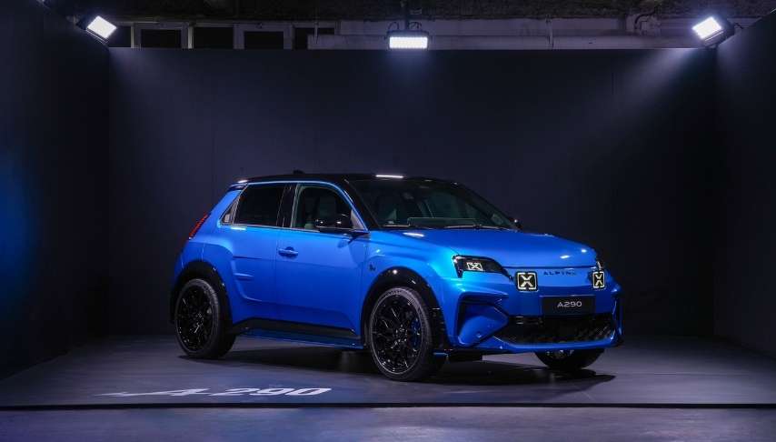 Alpine ruhu ehrin sokaklarna tanyor: Alpine A290