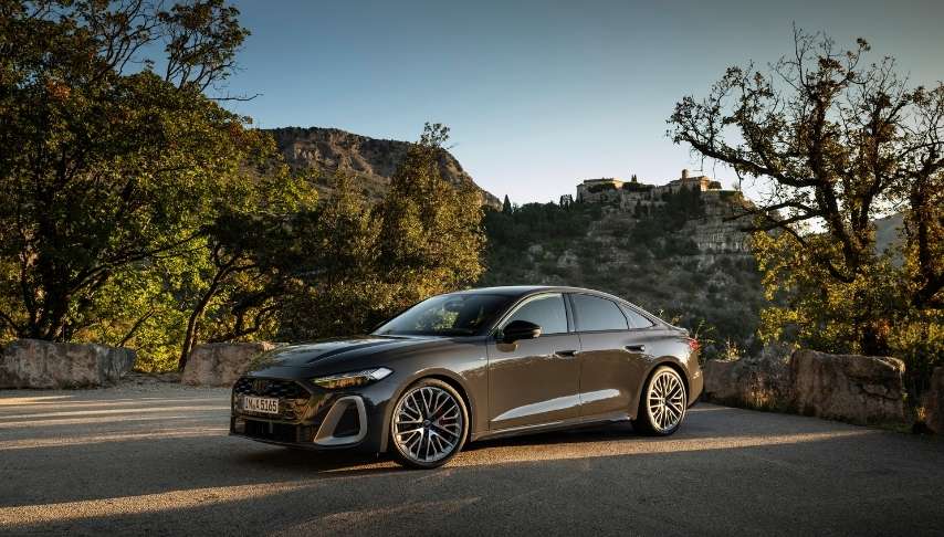 Audi A5 yenilenen altyaps ile snf atlad 
