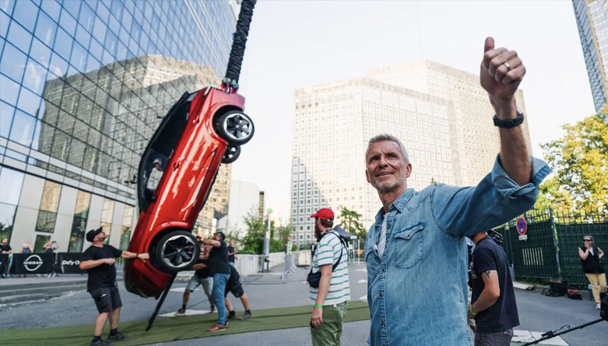 Nissan Qashqai, dnya bungee jumping rekorunu krd
