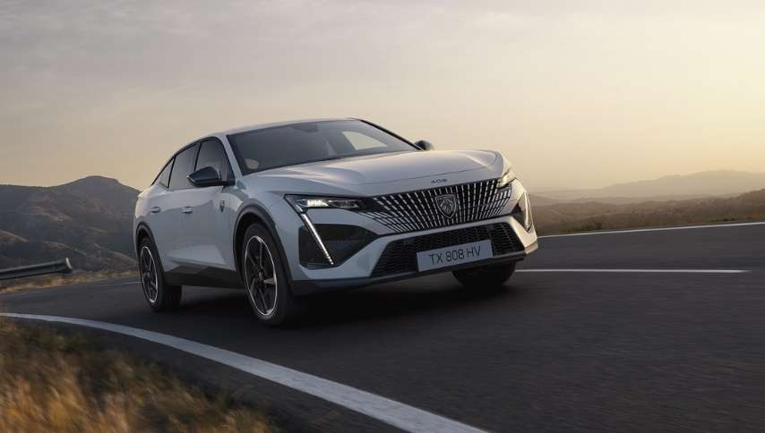 Peugeotdan yeni E-408 ata!